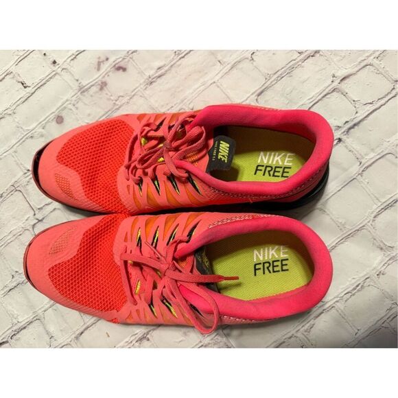 Nike Men's Size 15 Free Running Shoes Neon Coral Pink Red Athletic Bright Vivid - Picture 5 of 12